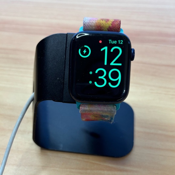 Black Charger Watch Stand+Apple Watch Charger (Watch to USB) Fast Charging Cable - Picture 1 of 8